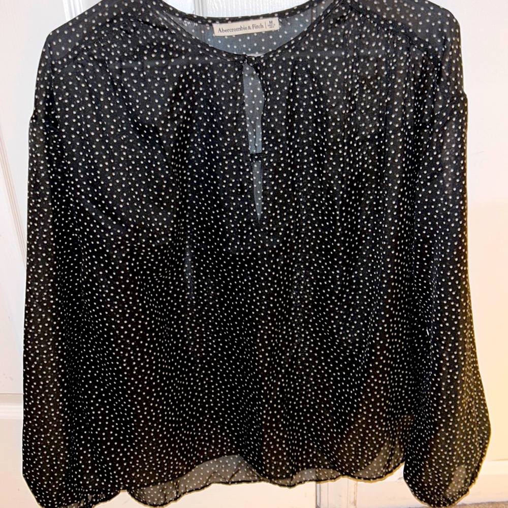 Abercrombie and fitch summer light weight polka dot blouse (NWOT)